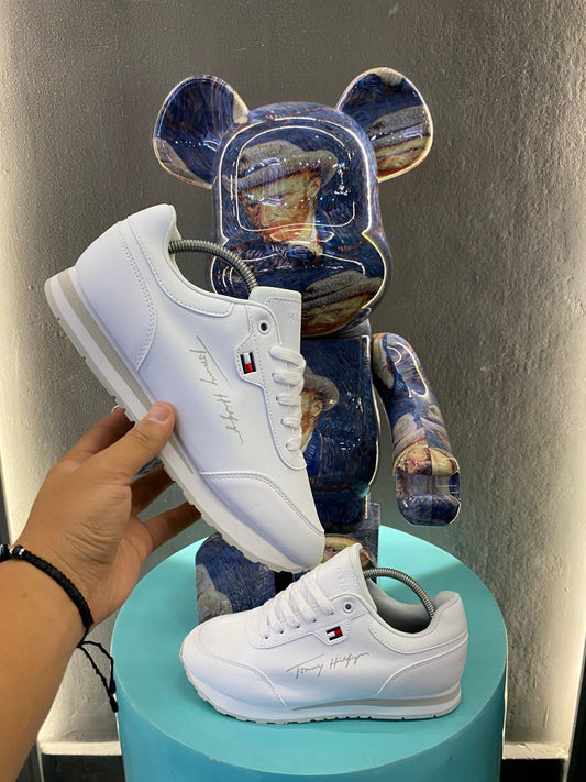 Tommy Blanco Caballeros