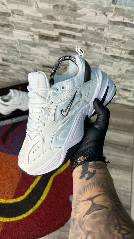 Nike Tekno Damas