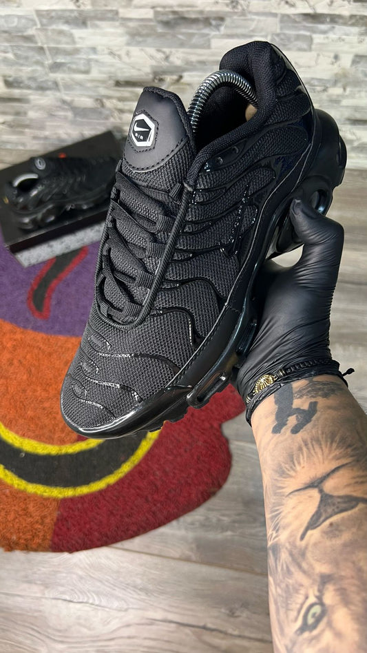 Tn Negra Caballeros