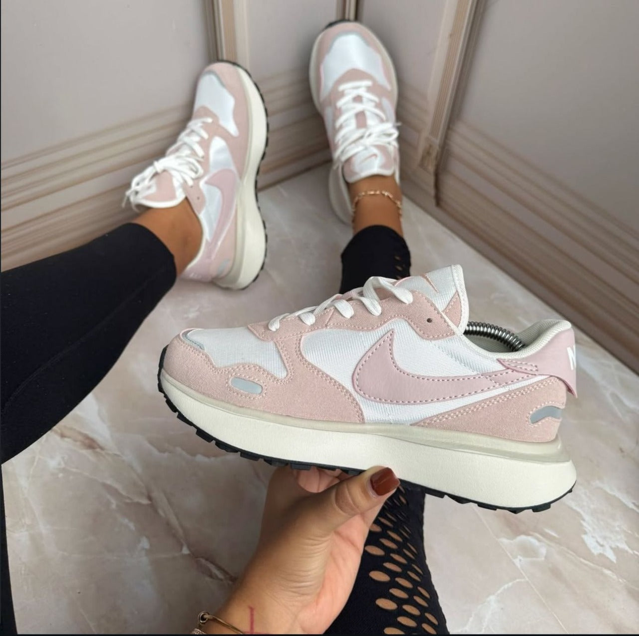 NIKE PHOENIX WAFFLE