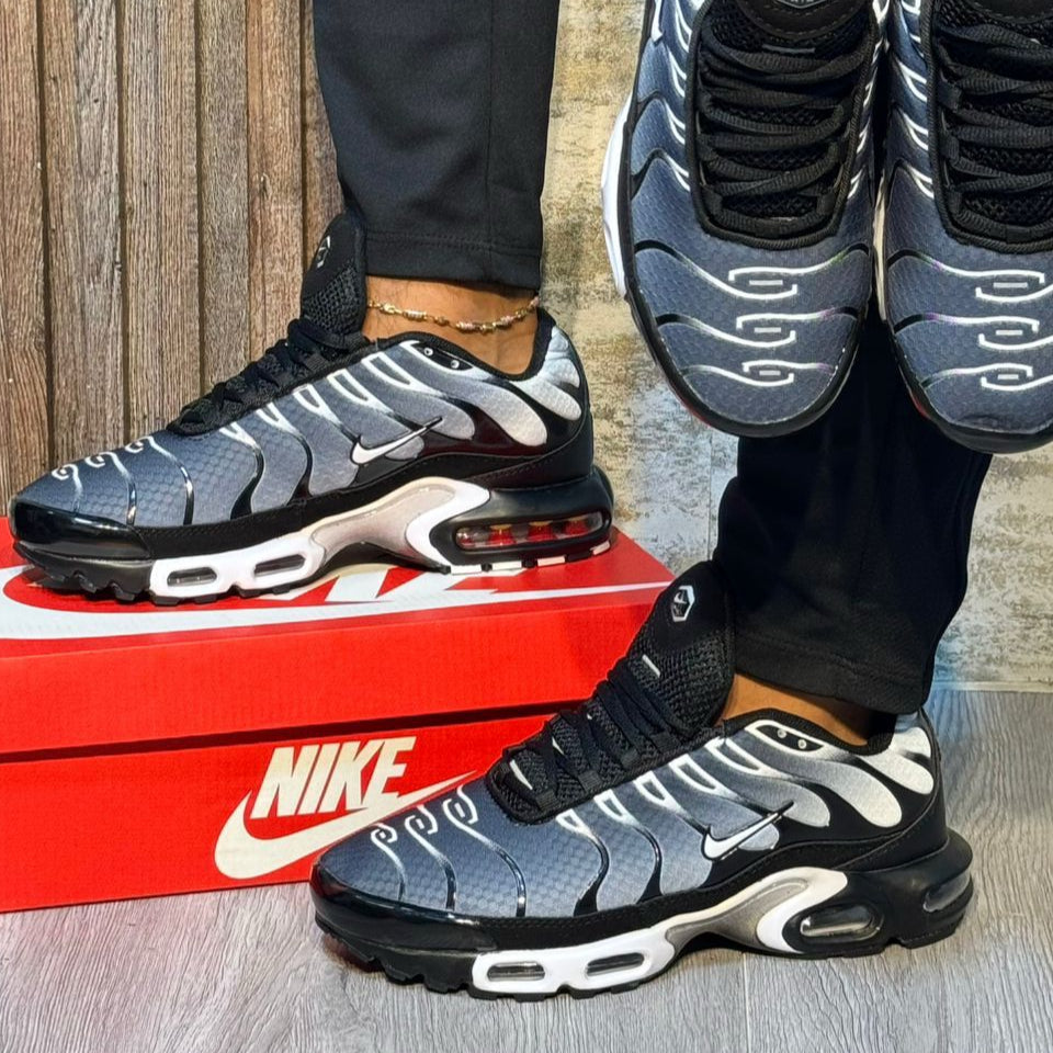 NIKE TN