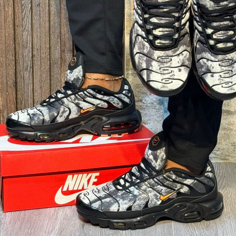 NIKE TN