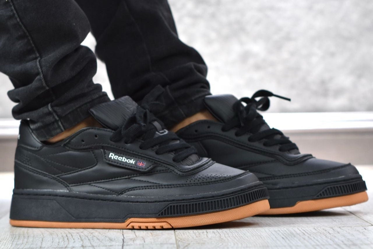 REEBOK CLUB