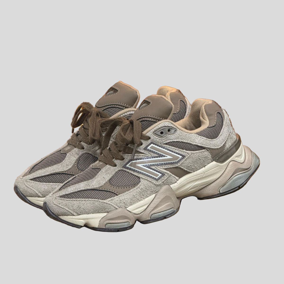 NEW BALANCE 9060