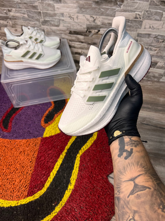 ADIDAS ULTRA BOOST 1.1 dama y caballero