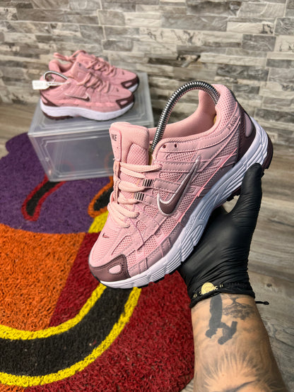 P6000 nike rosa blanca 1.1 top