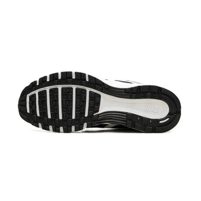 NIKE P-6000 BLANCO/NEGRO