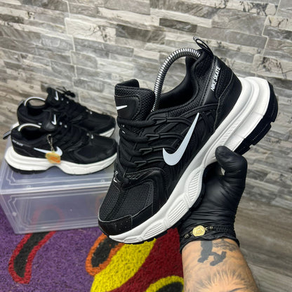NIKE SKATE