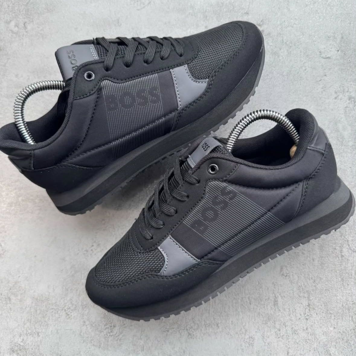 BOSS NEGRO CLASICO