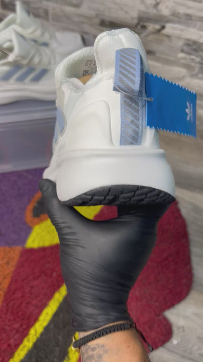 ADIDAS ULTRABOST BLANCO AZUL 1.1
